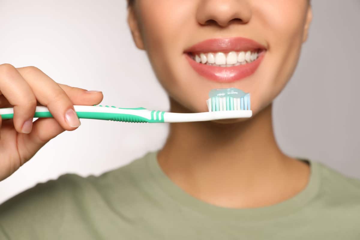 Tips for Selecting the Best Toothbrush for Optimal Oral Health